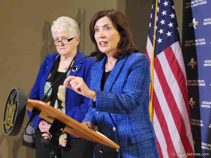 Gov. Hochul announces statewide crackdown on staged crashes to curb auto insurance fraud