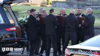 Funeral of former gangland enforcer Paul Ferris takes place in Glasgow