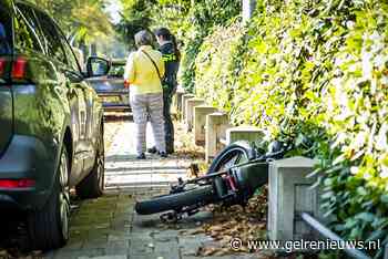 Plotseling overstekende fatbiker aangereden door automobilist