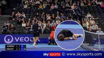 Moutet gets cramp, then a time violation and isn't happy!