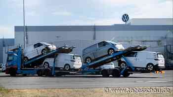 VW ruft weltweit mehr als 70.000 E-Autos wegen Brandgefahr zurück
