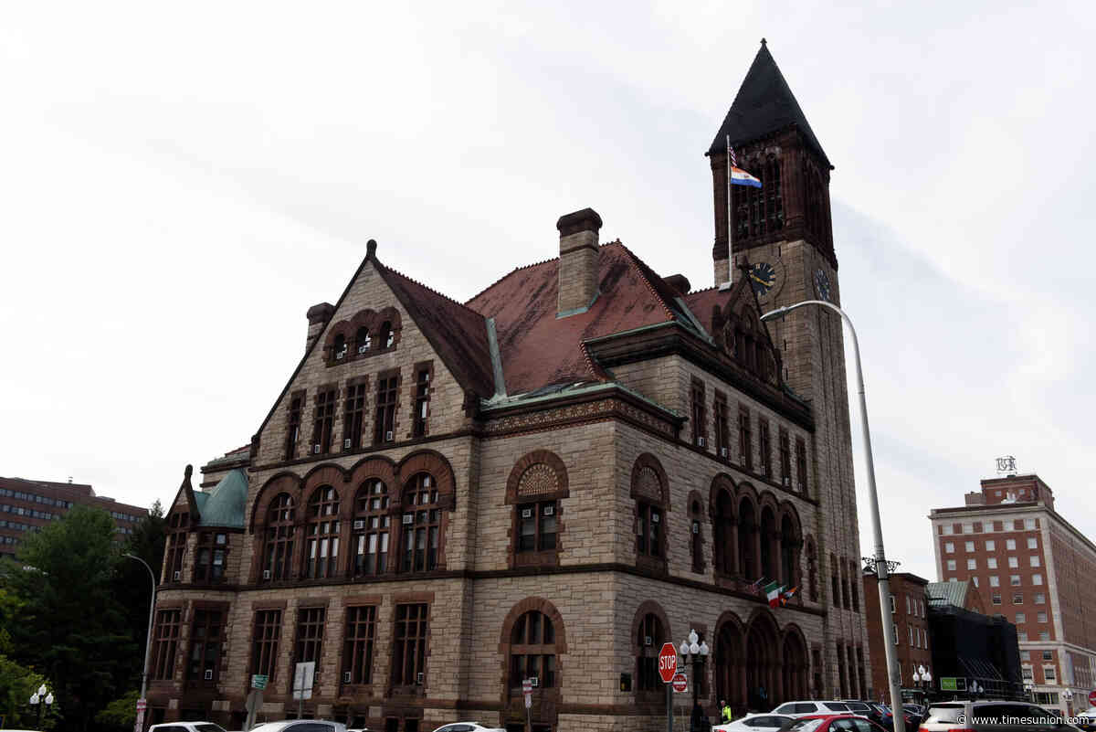 Albany commuter tax proposal passes council as major budget questions still loom