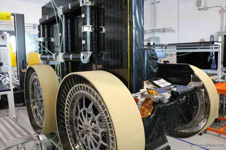 A supercomputer is about to launch to the moon for the 1st time, aboard a rover named FLIP