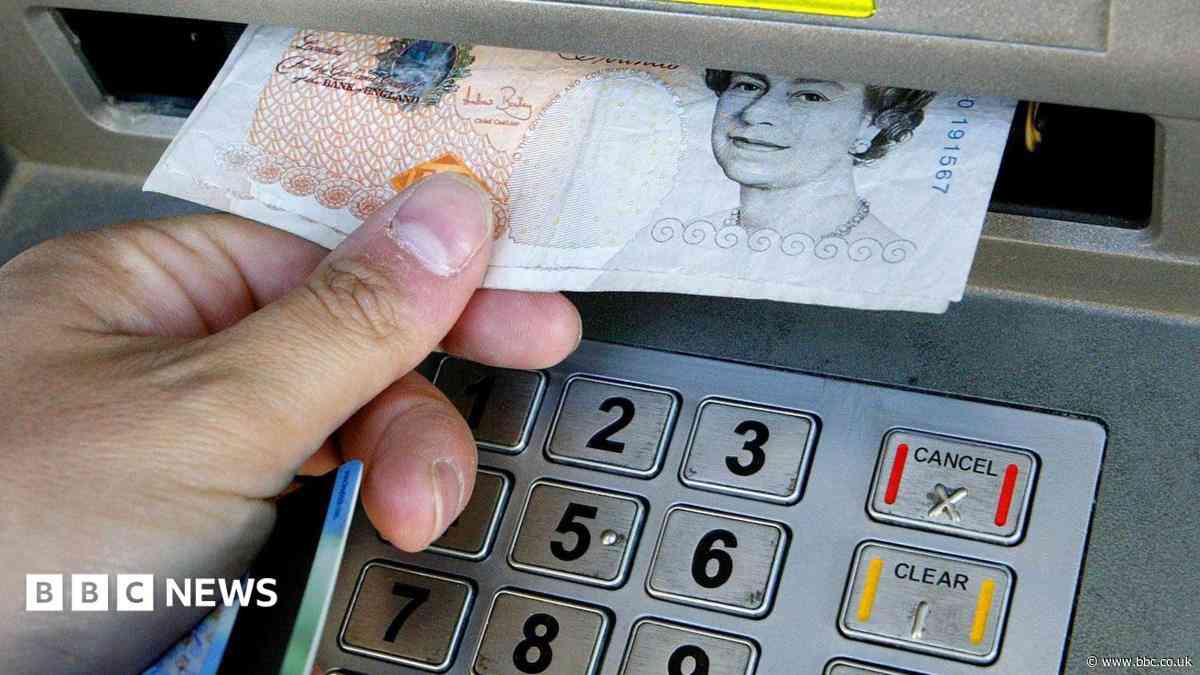 Warning over 'cash traps' fitted to ATMs
