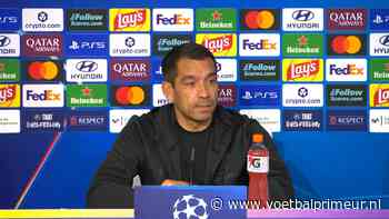 Van Bronckhorst denkt nog niet aan topper tegen PSV: 'We zijn hier om te winnen'