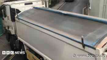 Lorries causing 'pandemonium' in historic town