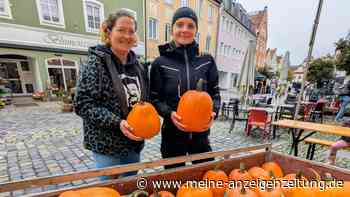 Herbstmarkt in Moosburg: „Auszogne sind perfekt, wenn man durch den Teig die Zeitung lesen kann“