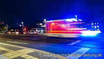 Kreis Wolfenbüttel: Auto prallt gegen Baum – 23‑Jähriger erleidet schwere Verletzungen