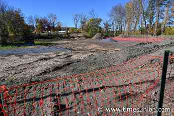 Scaffolds & Cranes: Work begins on new retail plaza on Wolf Road in Colonie