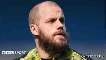 Former Norwich and Celtic striker Pukki to retire