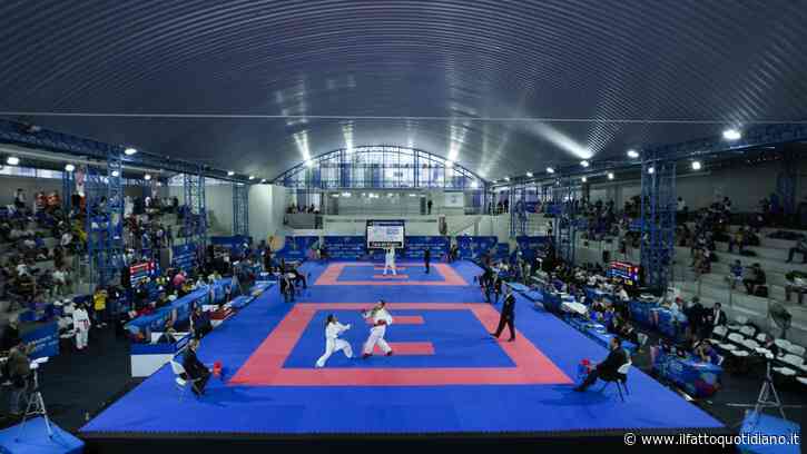 Mondiali under 21 di karate, la Polonia ferma alla frontiera gli atleti russi e bielorussi: “Li avevamo avvisati di non venire, ma volevano entrare con il visto turistico”