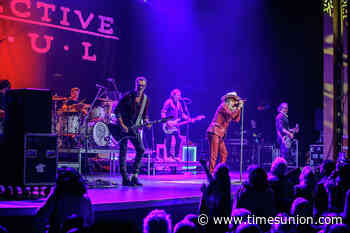 Review: Collective Soul keeps '90s rock spirit alive at Albany's Palace Theatre