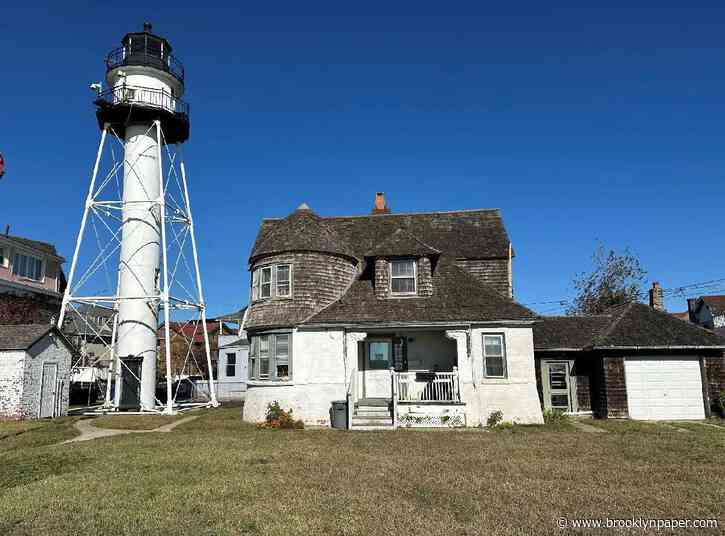 City to consider landmarking Coney Island Lighthouse