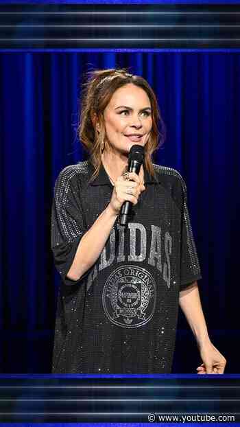 #JoanneMcNally has no hobbies 😭 #FallonTonight #StandUp