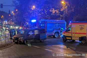 Kollision mit Notarztfahrzeug im Einsatz in Annaberg-Buchholz