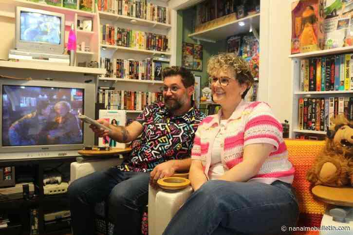 Be kind, rewind: B.C. couple’s nostalgic nook presses pause on 90s-era