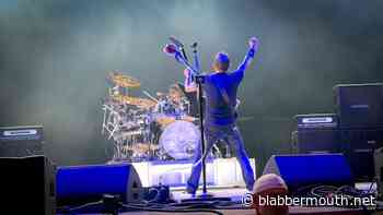 SULLY ERNA Confirms New GODSMACK Music Will 'Happen At Some Point Next Year': 'I'm Very Curious Myself Where It'll Go'