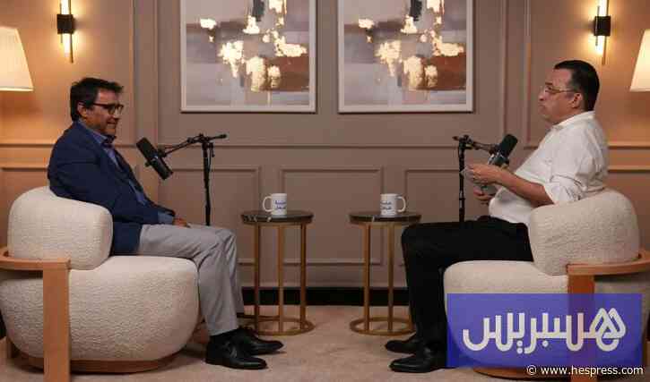 العسري في "جلسة عمل": الحكومة بدأت الاشتغال بالتسرع وخرق مواد الدستور