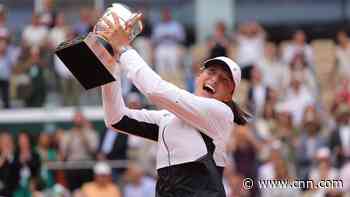 Iga Świątek wins women's French Open with thrilling victory over Karolína Muchová