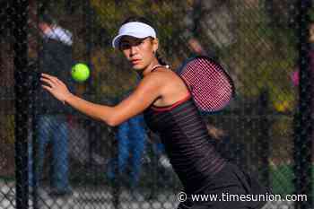Scotia-Glenville's Amurao knocks off defending sectional, state champ Chichak to win Section 2 girls' tennis title