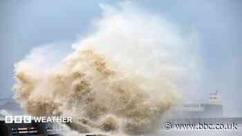 Amber warning issued for Storm Austen