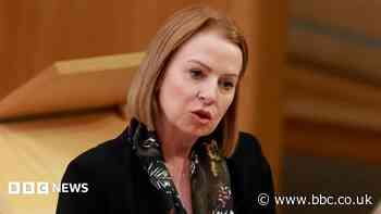 Reform MSP quits party to sit as independent