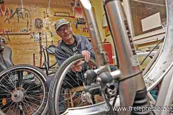 Zwickau: Wie die Arbeit in der Fahrradwerkstatt einem Wohnungslosen hilft