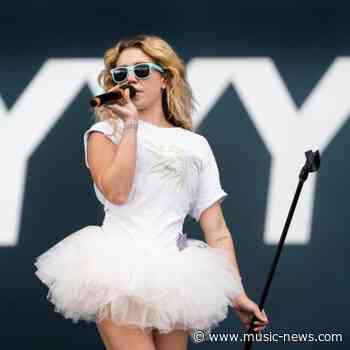 Slayyyter cancels two tour dates to prevent 'further damage' after losing her voice
