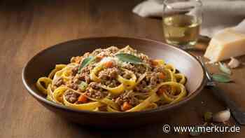 Helle Hackfleischsoße statt klassischer Bolognese: Ragù Bianco bringt Abwechslung auf den Pastateller