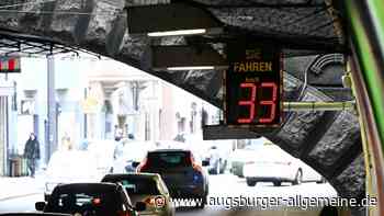 Grinsen fürs Tempolimit: Hier installiert die Stadt Augsburg  neue „Smiley“-Anzeigen