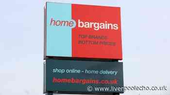 Makeup stays 'from morning to night' with £1.30 Home Bargains mist
