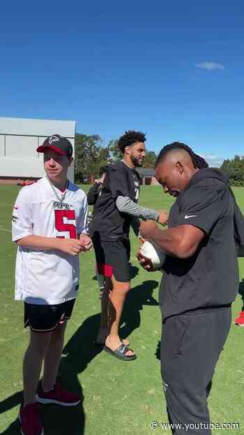 Full circle moment for Falcons fan Jacob Smith 😄 #nfl #atlantafalcons