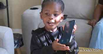 Toddler uses iPad to help save grandmother's life in Tennessee