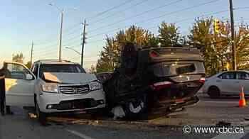 'Significant' 3-vehicle crash leaves those involved with only minor injuries, Guelph police say