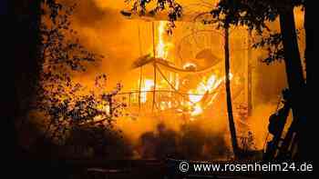 Feuerwehreinsatz in Amerang: Anbau eines Hauses in Brand