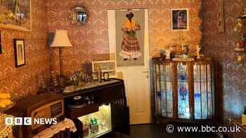 Race to save 1960s Windrush front room exhibition