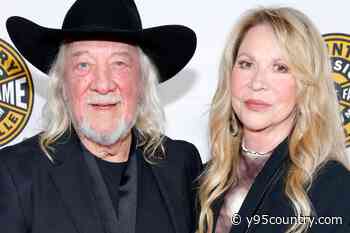 Who Are John Anderson’s Wife, Kids + Grandkids?
