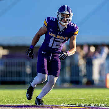 UAlbany football's Victor Holt shows star qualities