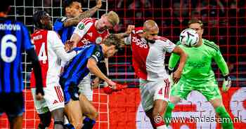 Ajax begint goed tegen Atalanta, maar schoten van Rosa en Gloukh leveren geen goal op