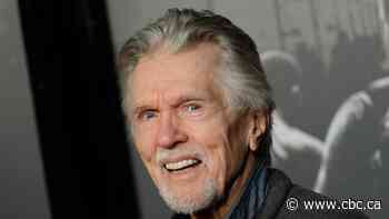 Emmy-winning actor Tom Skerritt, with roles in Alien and Top Gun, dies at 93