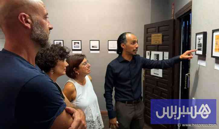 مغربي يعرض لوحة ضوئية في إسبانيا