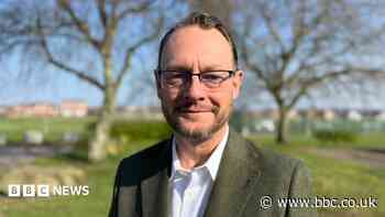 Ten councillors quit after leader's fraud conviction