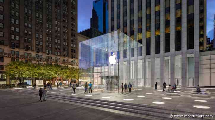 Giant iPhone Duo Installations Spotted at Apple Fifth Avenue