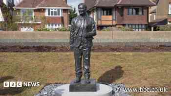 Family upset as man 'spits' on murdered MP's statue