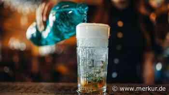 8,90 Euro für eine Flasche Wasser: Schulball-Gäste ärgern sich – Caterer wehrt sich