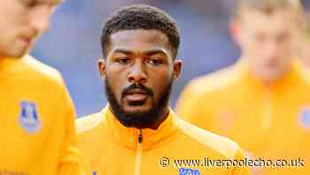 Everton told Ainsley Maitland-Niles 'not a proper defender' after 20-month right-back search