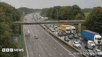 One-hour rush hour queues on M62 after crash