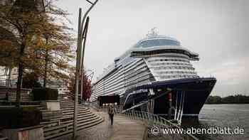 „Mein Schiff Flow“ von TUI Cruises zum Erstanlauf in der HafenCity eingetroffen