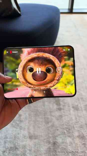 Netflix on iPhone Duo