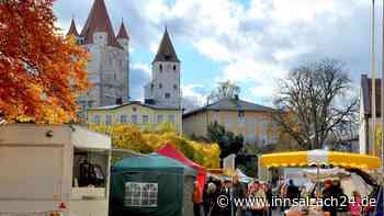 Haager Allerseelenmarkt: Hobbykünstler, Schlossturm-Blick und ein Comeback